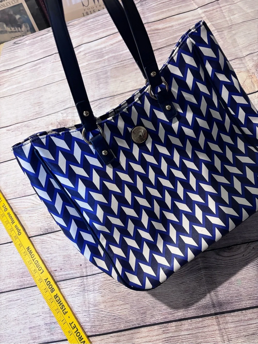 Tommy Hilfiger graphic chevron